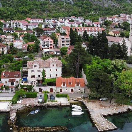Villa Luxury Stone On The Sea With Private Pool And View Kotor Bagian luar foto