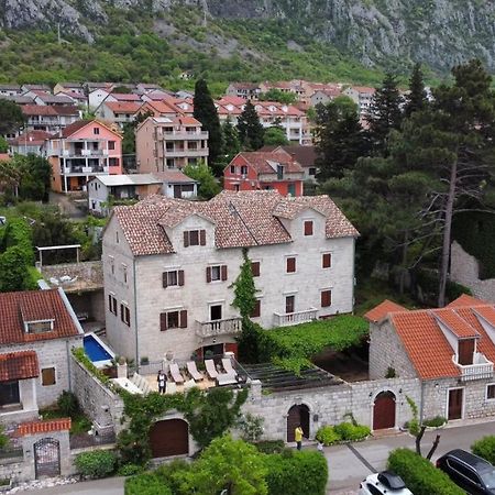 Villa Luxury Stone On The Sea With Private Pool And View Kotor Bagian luar foto