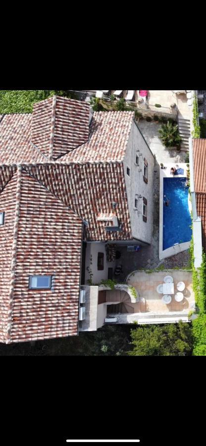 Villa Luxury Stone On The Sea With Private Pool And View Kotor Bagian luar foto