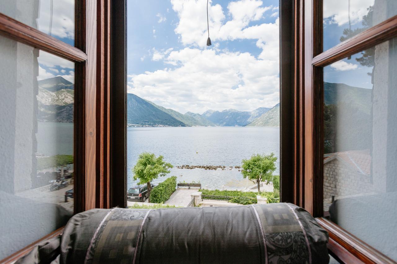 Villa Luxury Stone On The Sea With Private Pool And View Kotor Bagian luar foto